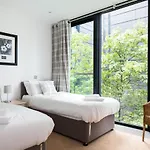 Diamond Quartermile Apartment